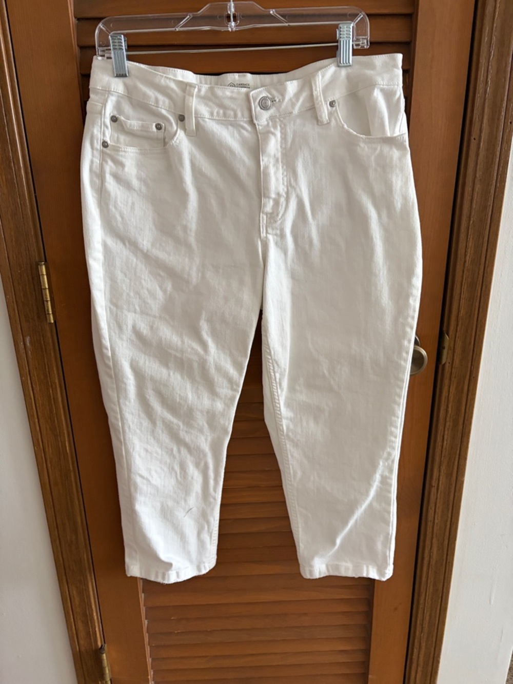 White Cropped Jeans